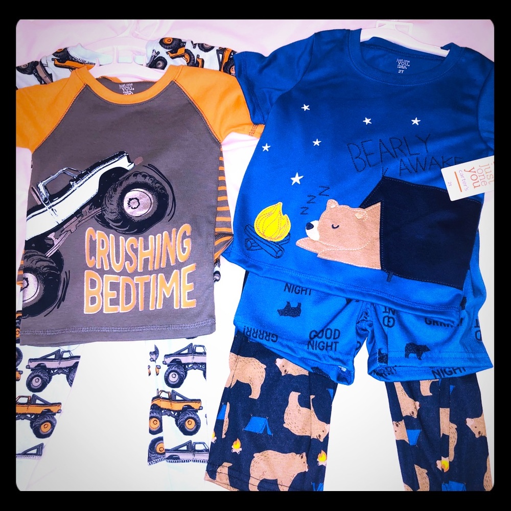 Carters 2T boys sleepwear (2 sets)